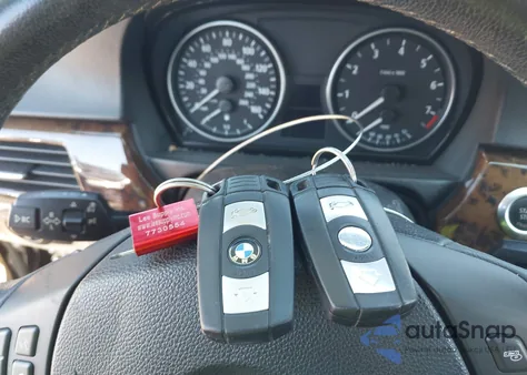 2006 BMW 325I z USA, uszkodzony, nr VIN WBAVB13596PT03563